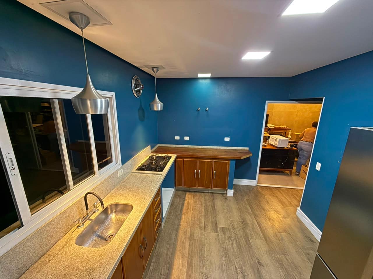 Miniatura da foto 9 do imóvel Casa de Alto Padrão com 3 Suítes, Escritório e Lareira em Condomínio