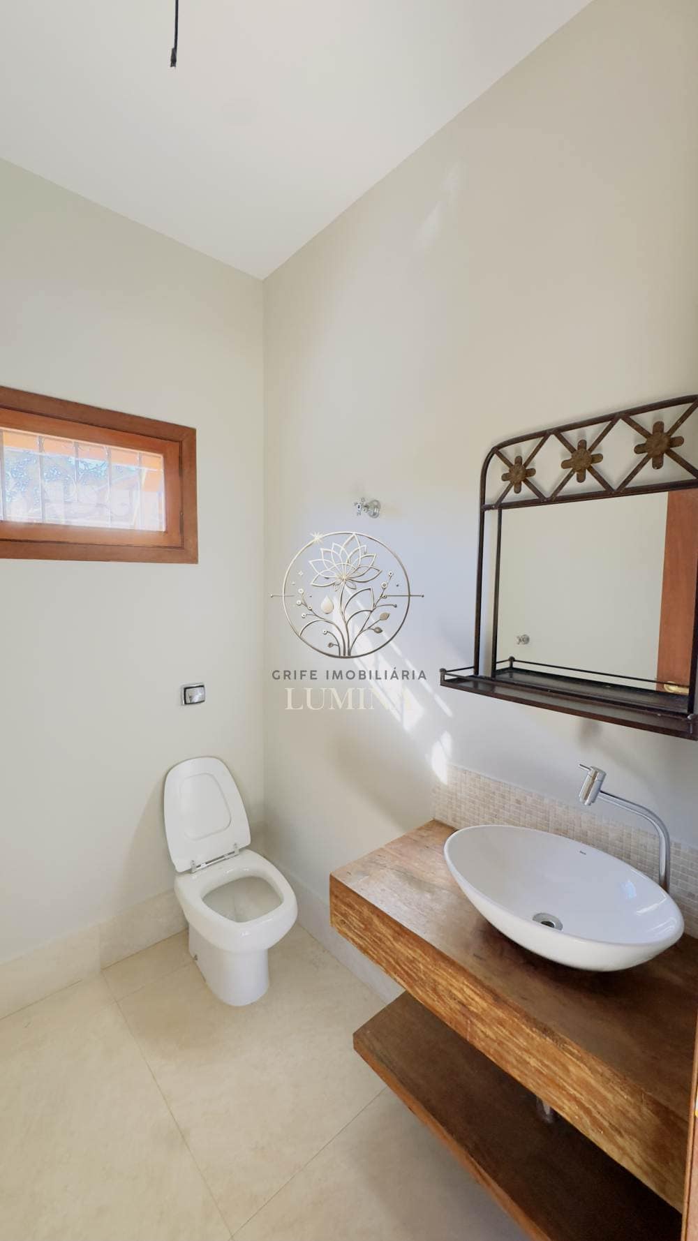 Miniatura da foto 7 do imóvel Elegante Propriedade com Piscina, Gourmet e Suítes Planejadas