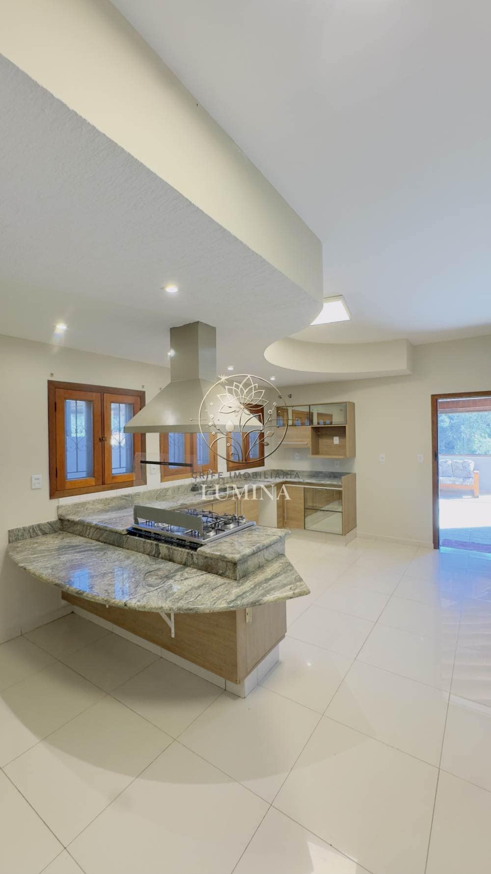 Miniatura da foto 9 do imóvel Elegante Propriedade com Piscina, Gourmet e Suítes Planejadas
