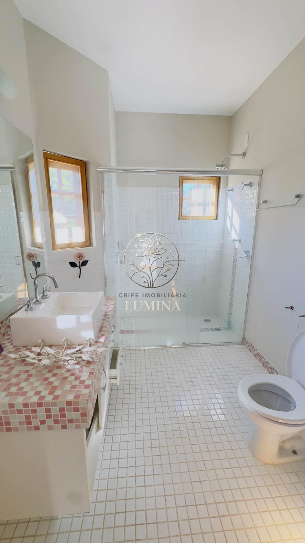 Miniatura da foto 20 do imóvel Elegante Propriedade com Piscina, Gourmet e Suítes Planejadas
